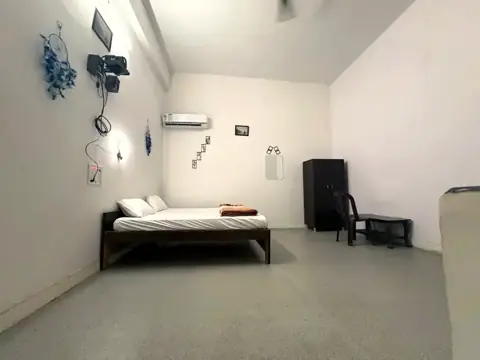 Room 3 with projector wall
